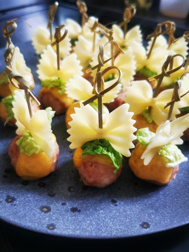 Канапе "Бантик"