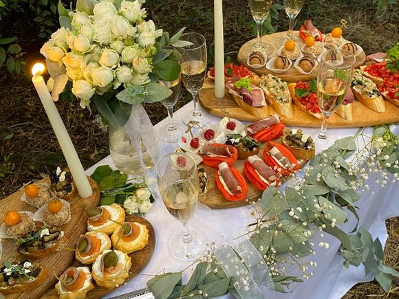 Доставка блюд и напитков на 20 персон (свадьба) в Магнитогорске
