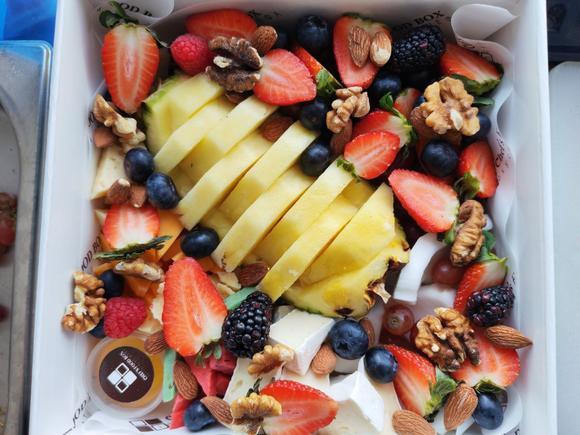 Фуршет на 60 персон в Челябинске