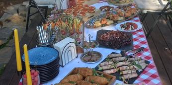 Фуршетный сет с горячими закусками на 10-12 персон